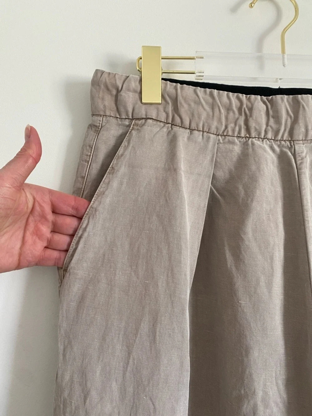 SOLD James Perse | Soft Pleat Wide Leg Pant | Linen Blend - Picture 5 of 10